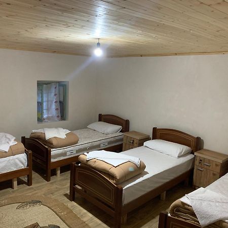 Marash Rrgalla Guesthouse テス エクステリア 写真